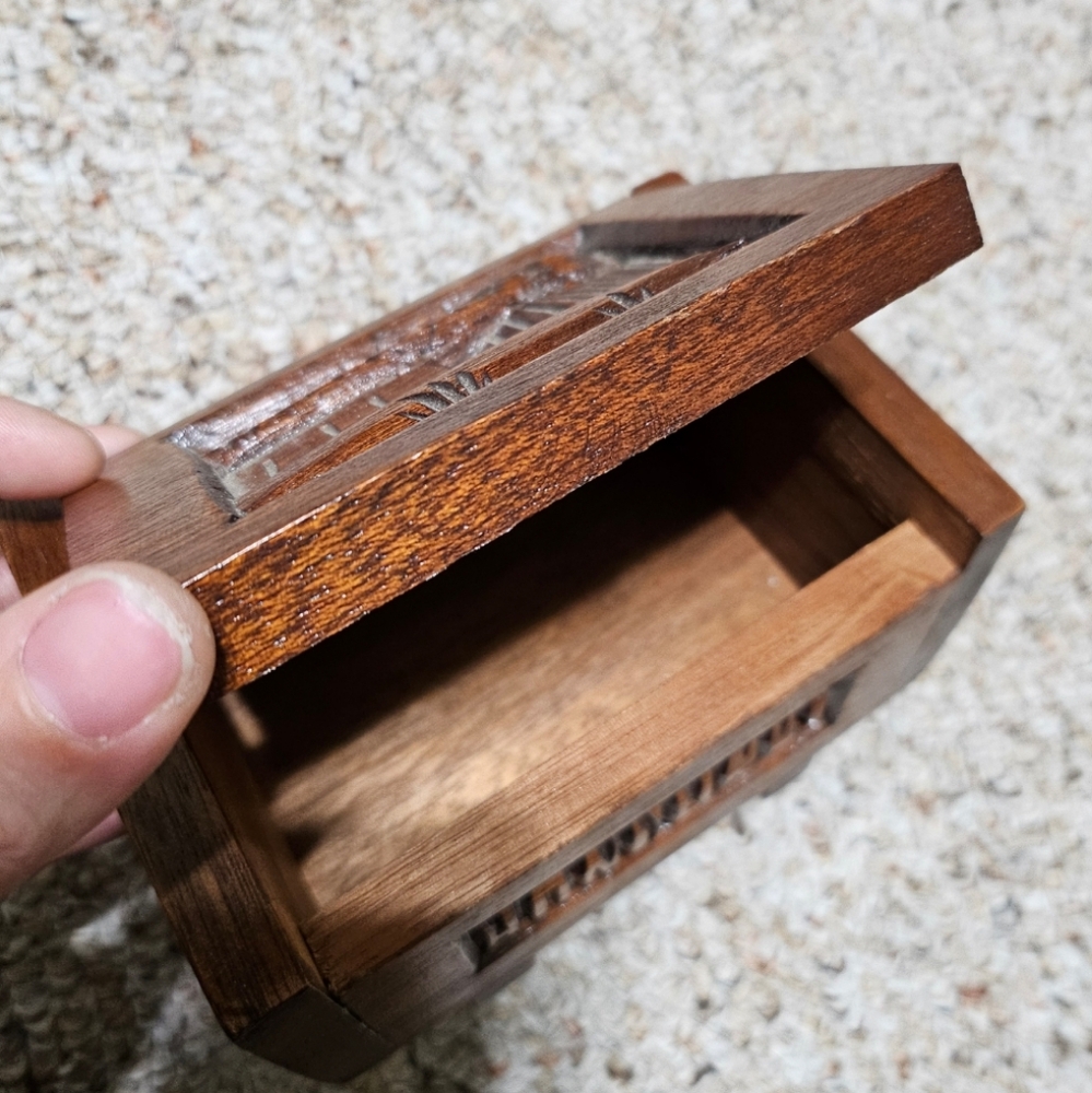 Handmade Wood Carved Box - Picture 5 of 9